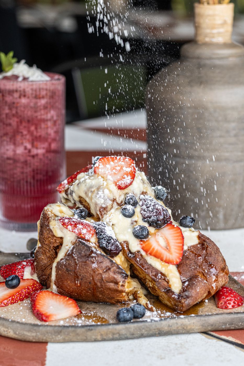 Pan francés con frutos rojos